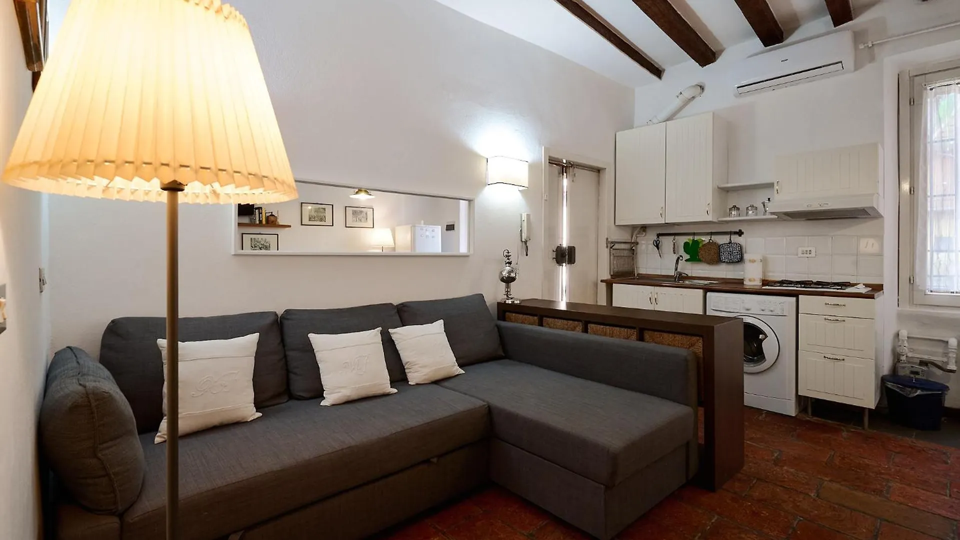 Xenia Apartments - Rustic And Cozy Apartment In Navigli Milano Italien