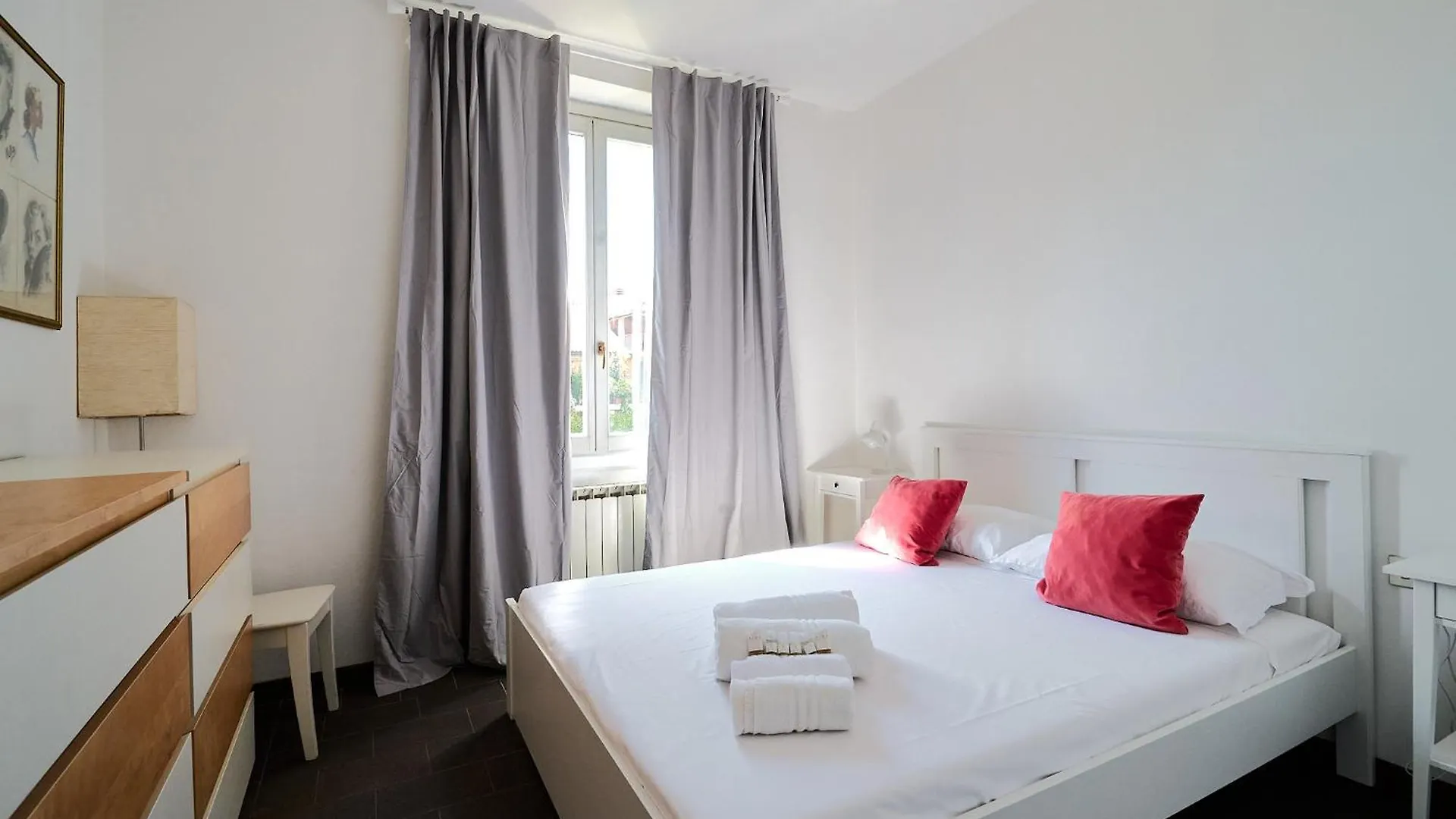 Xenia Apartments - Rustic And Cozy Apartment In Navigli Milano 0*,  Italien